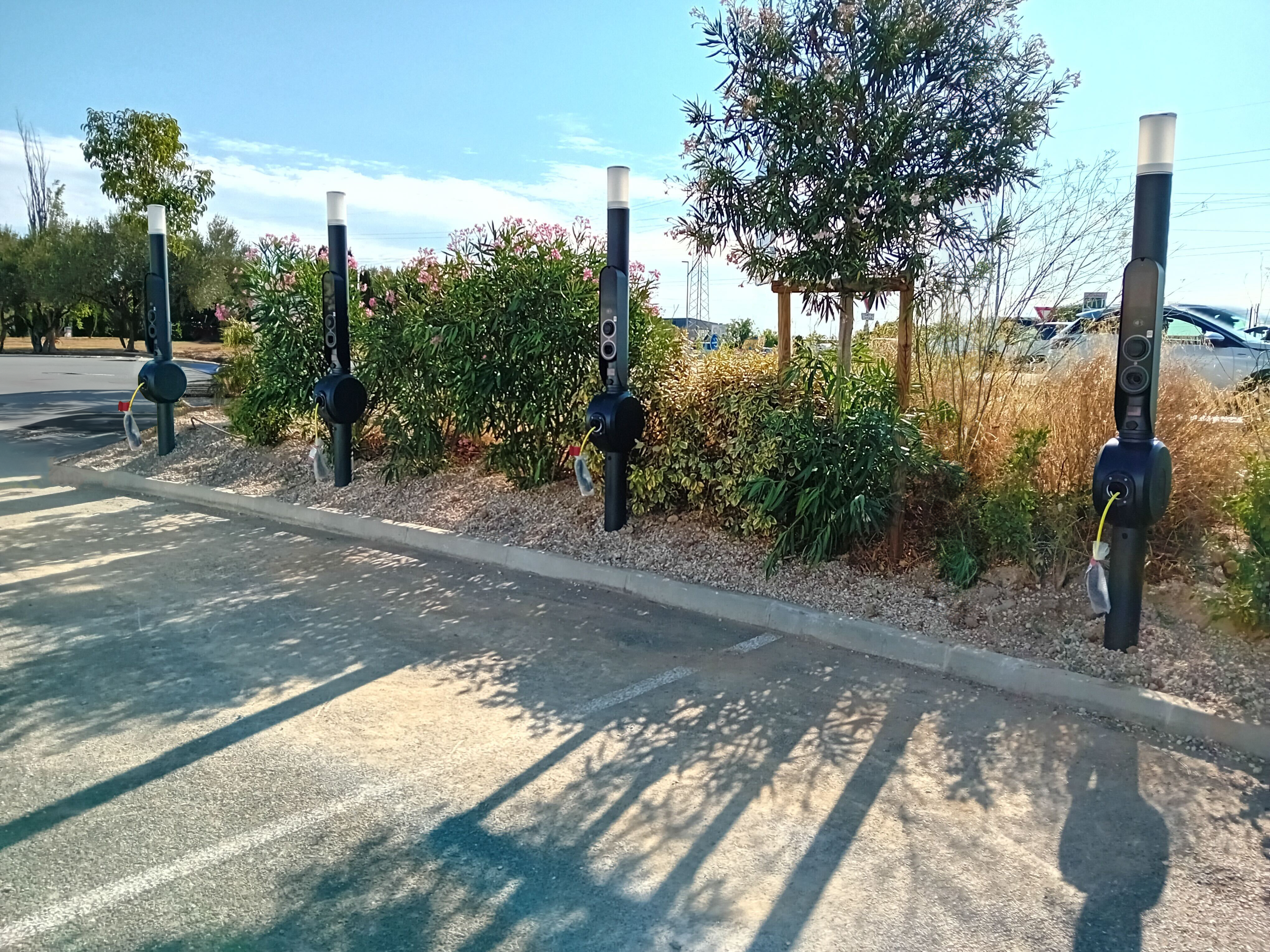 EV Charging Network Operator Qwello expands its presence in Europe & UK